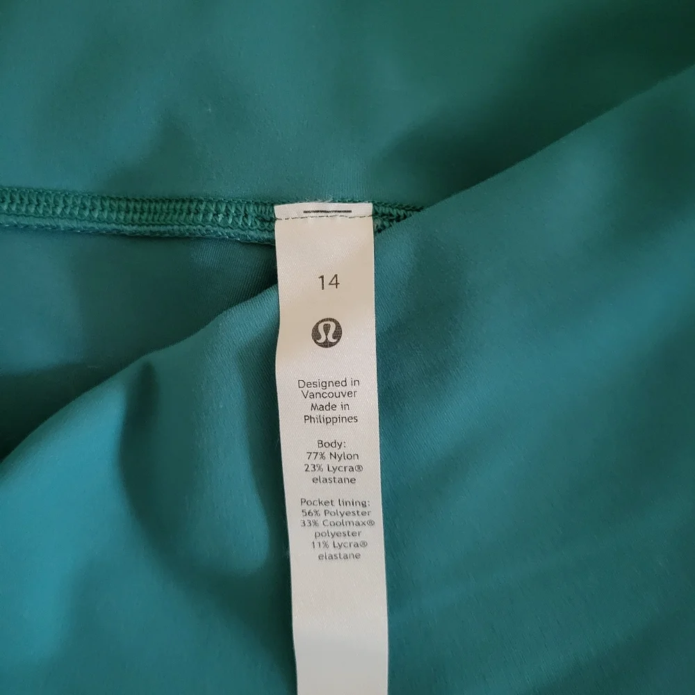 lululemon athletica Teal Bike Shorts - Picture 4 of 4